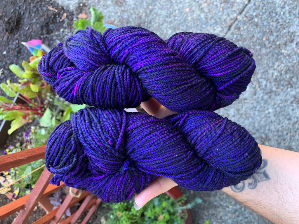 Worsted Weight Sock Twins Villain Superwash Merino Wool, Cashmere