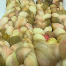 100% Corriedale Wool Roving 4oz: Prairie Grass
