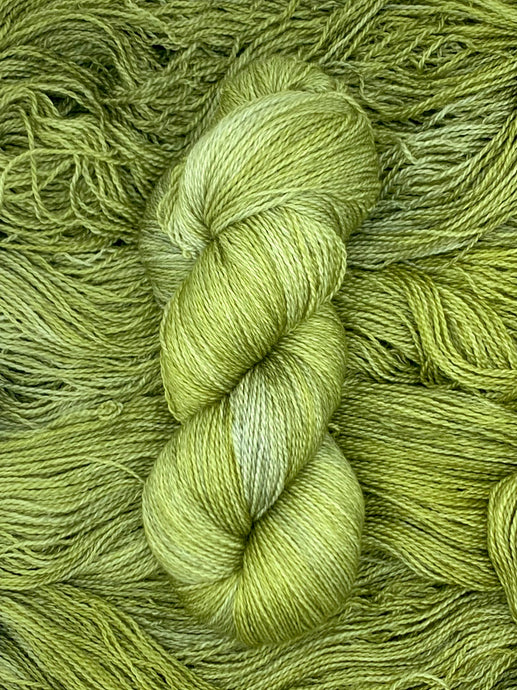 Auklet: Wolf Lichen ~ Superwash Superfine Merino, Cashmere, Silk