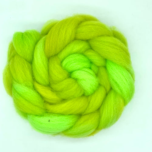 100% Shetland Wool Roving 4oz: Lemon Lime