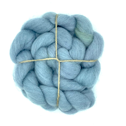 100% Corriedale Wool Roving 4oz: Light Wash Denim