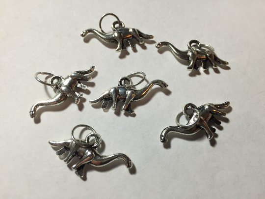 Brontosaurus: Set of 6 Dinosaur Stitch Markers