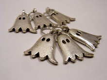 I ain't 'fraid of no ghosts!: Set of 6 ghost Stitch Markers