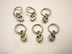 Tiny Skulls: Set of 6 Stitch Markers
