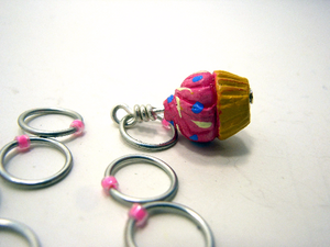 Handmade Snagless  Metal Stitch Markers ~ Vanilla Cupcake with Pink Frosting ~ Set of 10